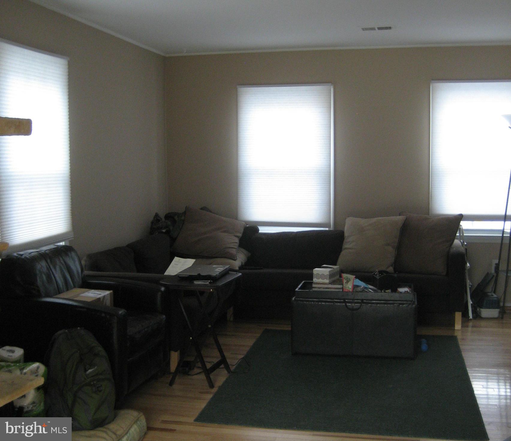 7713 Brandeis Way Springfield, VA 22153 - Photo 3 of 14 Living Room