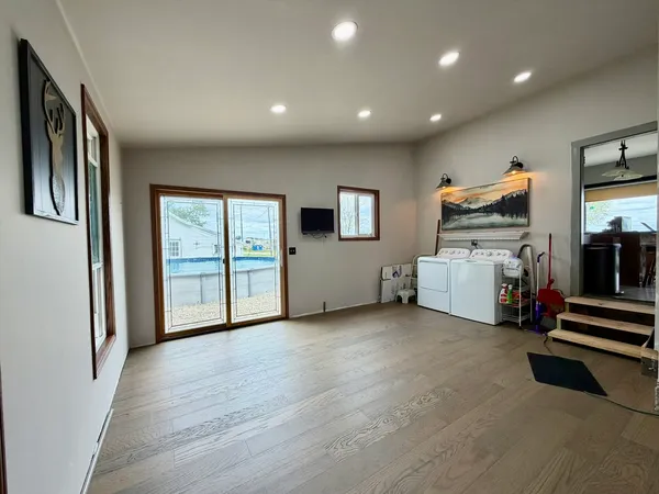 $275,000 | 17767-2400 2400 N Avenue, Walnut, IL 61376