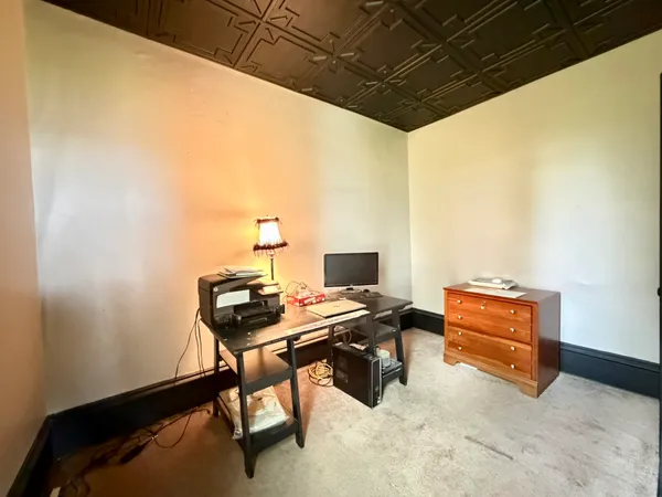 $275,000 | 17767-2400 2400 N Avenue, Walnut, IL 61376