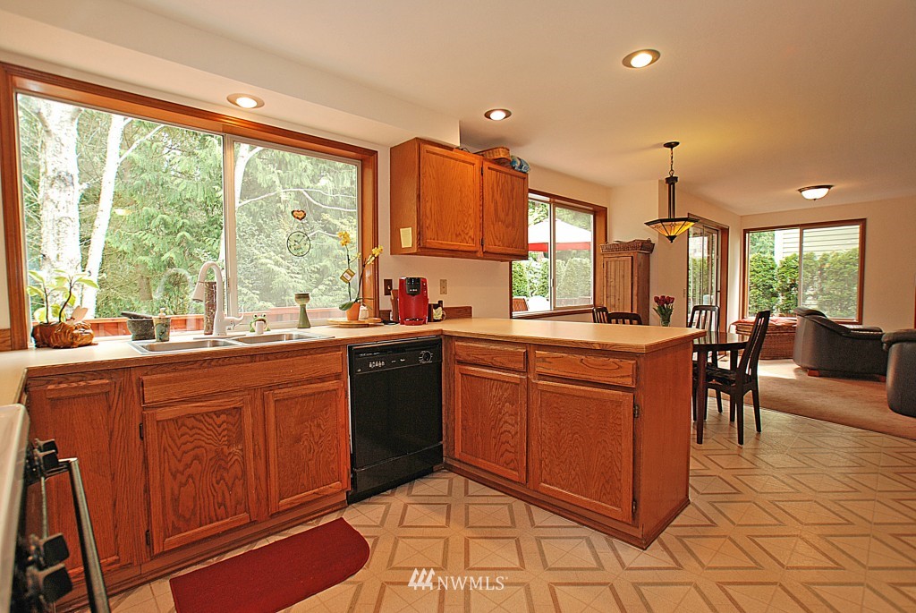 1656 Goat Trail Loop Road Mukilteo, WA 98275 - Photo 5 of 16 Gallery Image 5