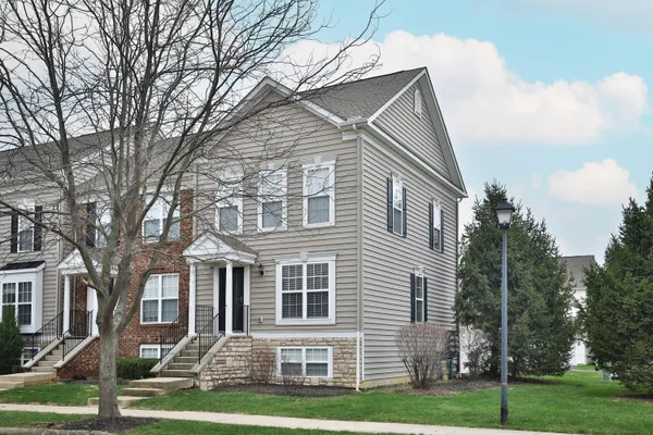 $329,900 | 5635 Chippewa Falls Street, Unit 61, Dublin, OH 43016