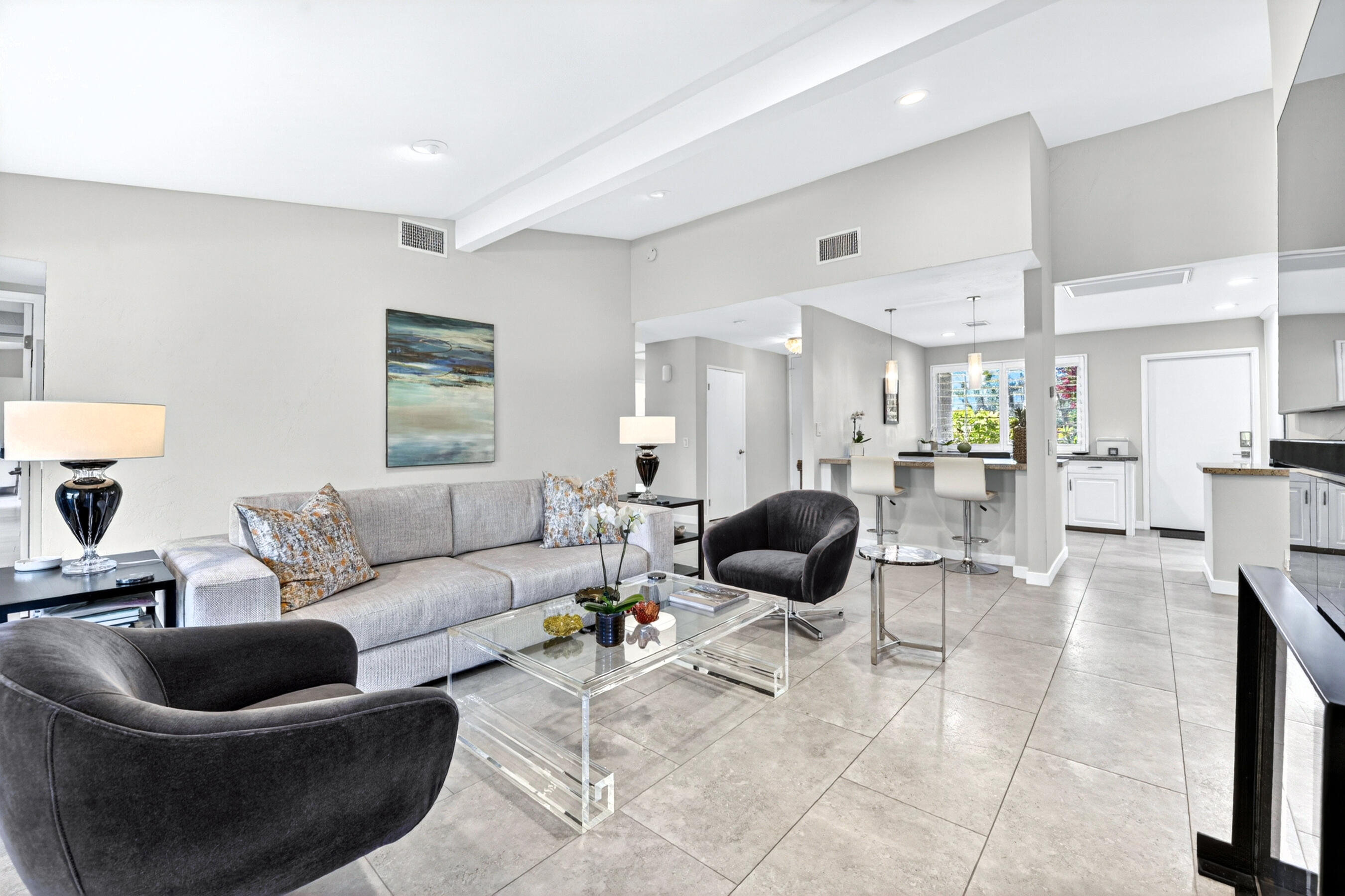 28 Kevin Lee Lane Rancho Mirage, CA 92270 - Photo 3 of 55 28-kevin-lee-lane-057