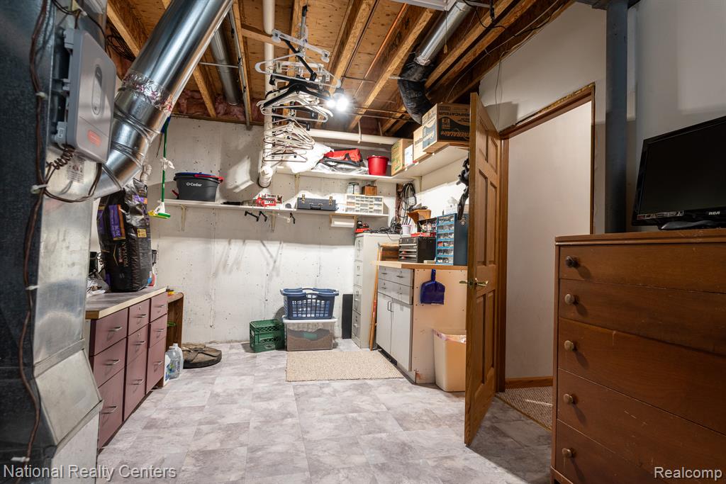 5315 Remer Road East China, MI 48054 - Photo 45 of 47