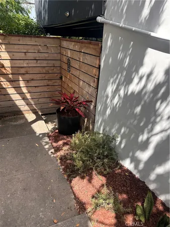 $4,600 | 736-lower Griffith Place, Laguna Beach, CA 92651