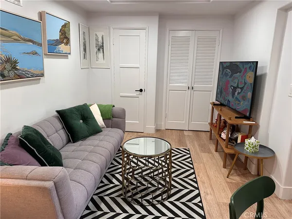 $4,600 | 736-lower Griffith Place, Laguna Beach, CA 92651