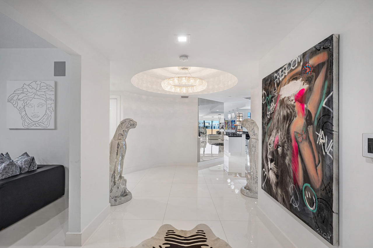 200 East Palmetto Park Road, Unit PH1 Boca Raton, FL 33432 - Photo 2 of 40 004-200EastPalmettoParkRoad-BocaRaton-FL