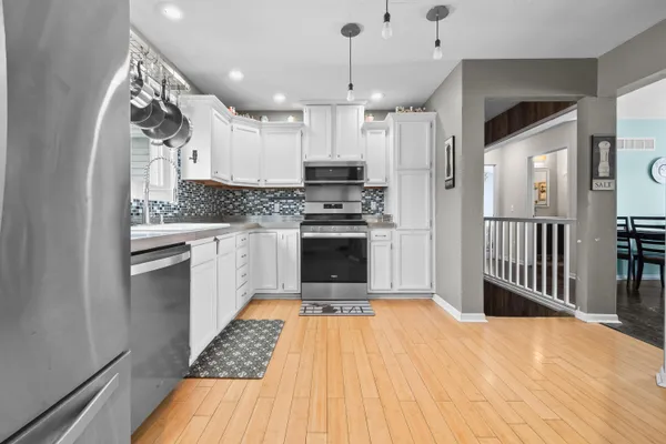 $363,900 | 228 Ambler Drive, Brooklyn, MI 49230