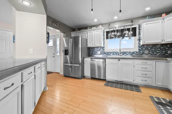 $363,900 | 228 Ambler Drive, Brooklyn, MI 49230