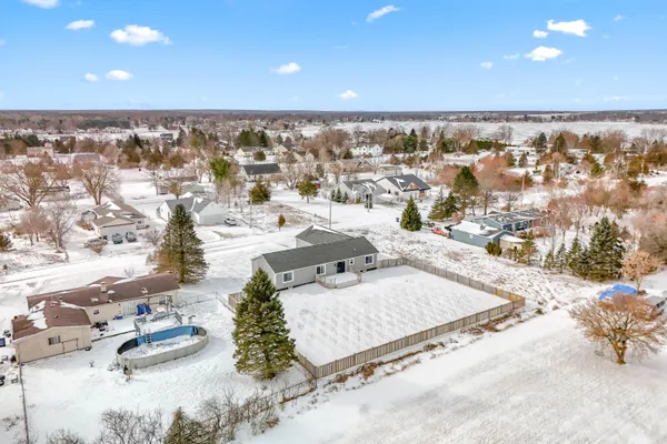 $363,900 | 228 Ambler Drive, Brooklyn, MI 49230