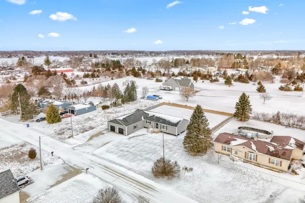 $363,900 | 228 Ambler Drive, Brooklyn, MI 49230