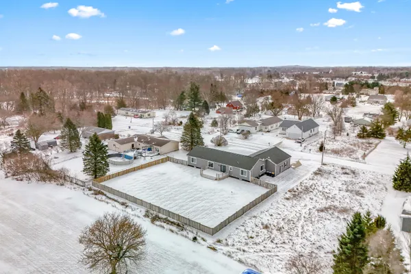 $363,900 | 228 Ambler Drive, Brooklyn, MI 49230