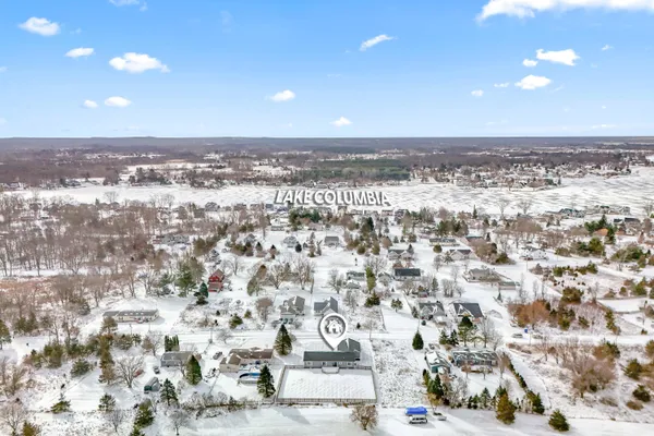 $363,900 | 228 Ambler Drive, Brooklyn, MI 49230