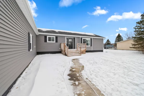 $363,900 | 228 Ambler Drive, Brooklyn, MI 49230