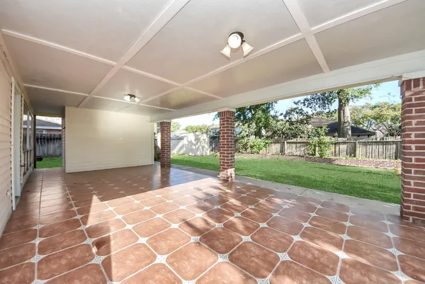 $2,095 | 15614 Barbarossa Drive, Houston, TX 77083