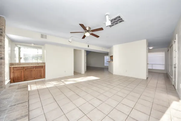 $2,095 | 15614 Barbarossa Drive, Houston, TX 77083