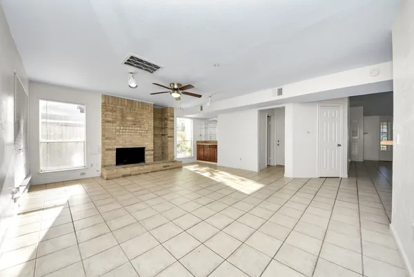 $2,095 | 15614 Barbarossa Drive, Houston, TX 77083