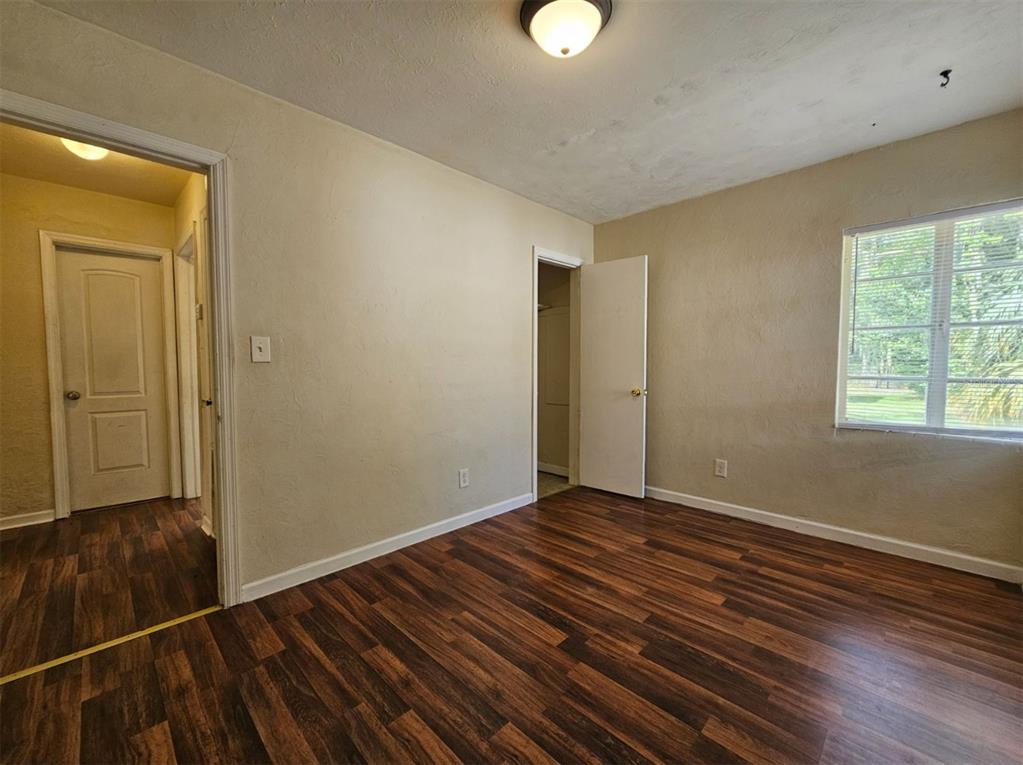 1516 Holly Road Lakeland, FL 33801 - Photo 9 of 21