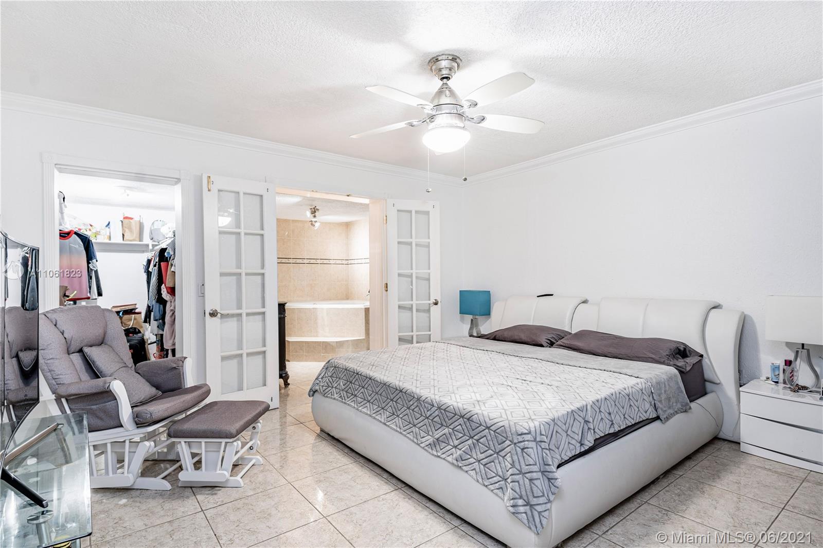 7261 Northwest 169th Street Hialeah, FL 33015 - Photo 19 of 43