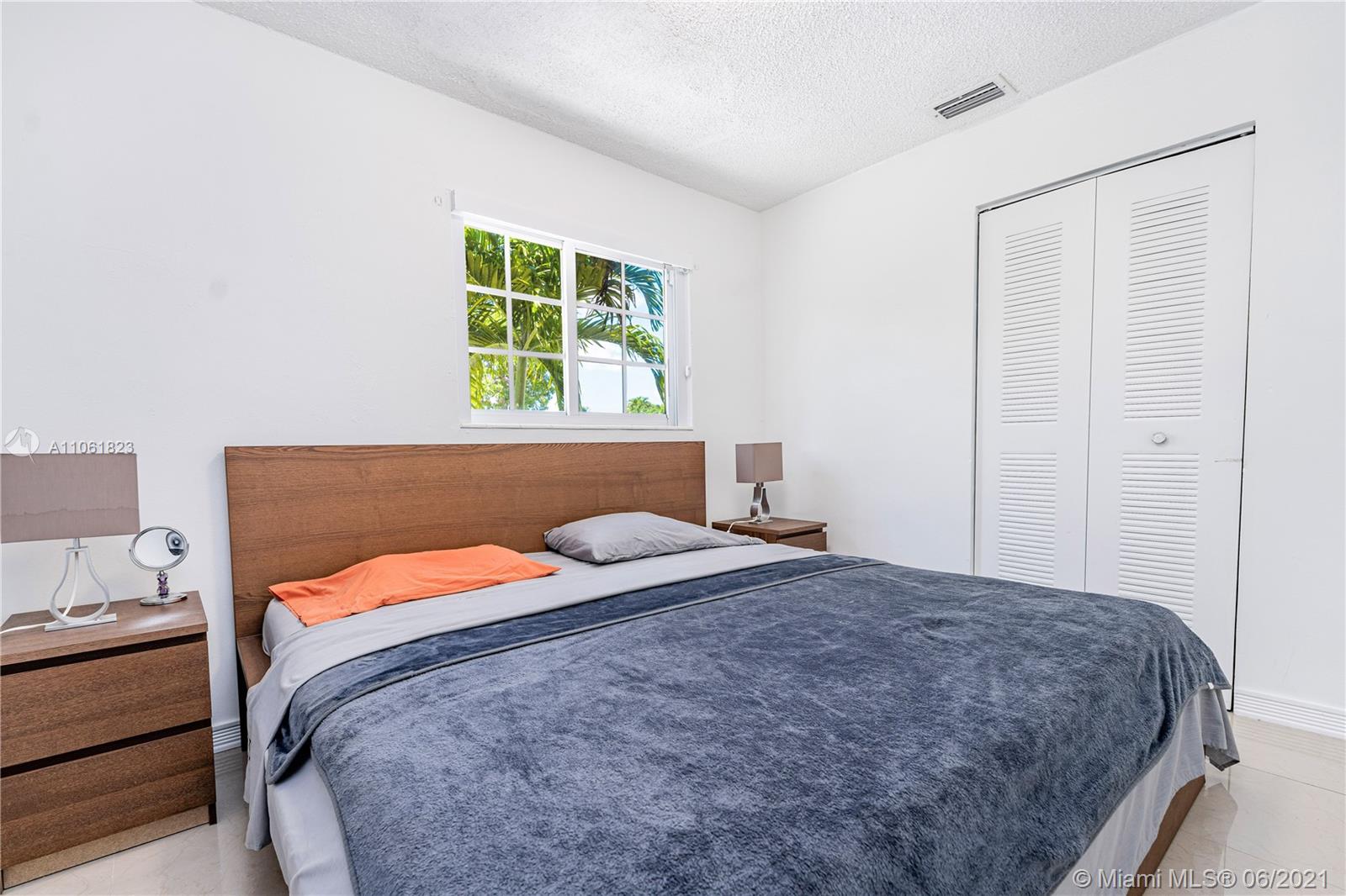 7261 Northwest 169th Street Hialeah, FL 33015 - Photo 22 of 43
