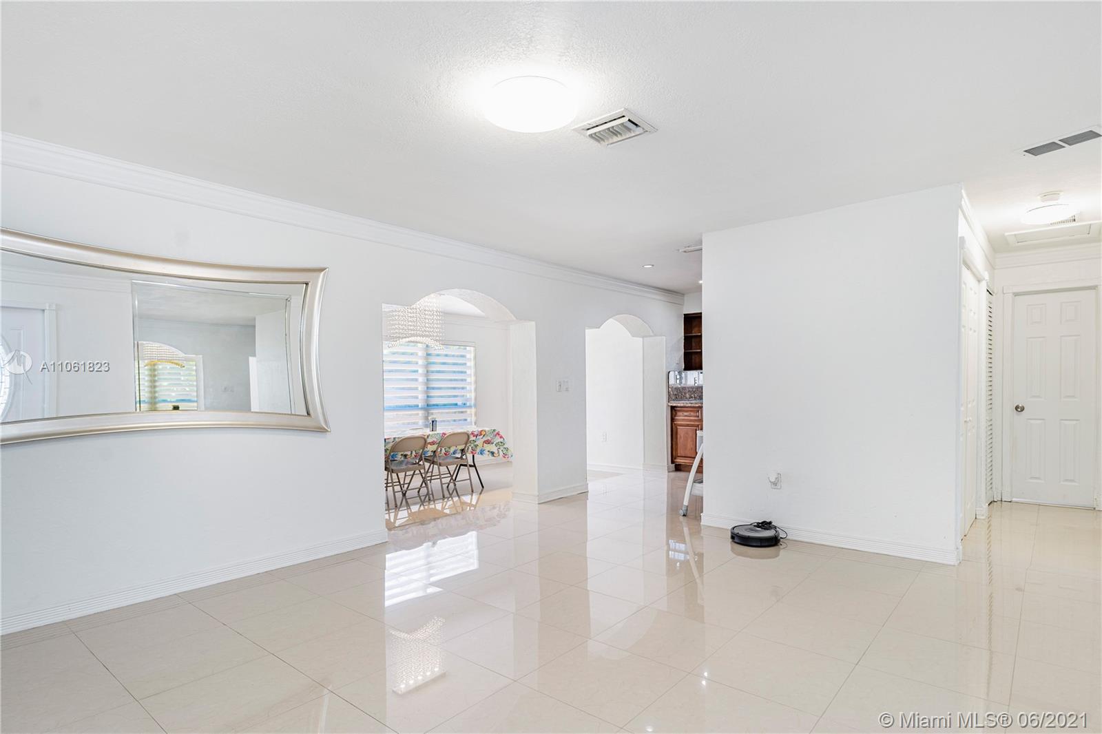7261 Northwest 169th Street Hialeah, FL 33015 - Photo 37 of 43