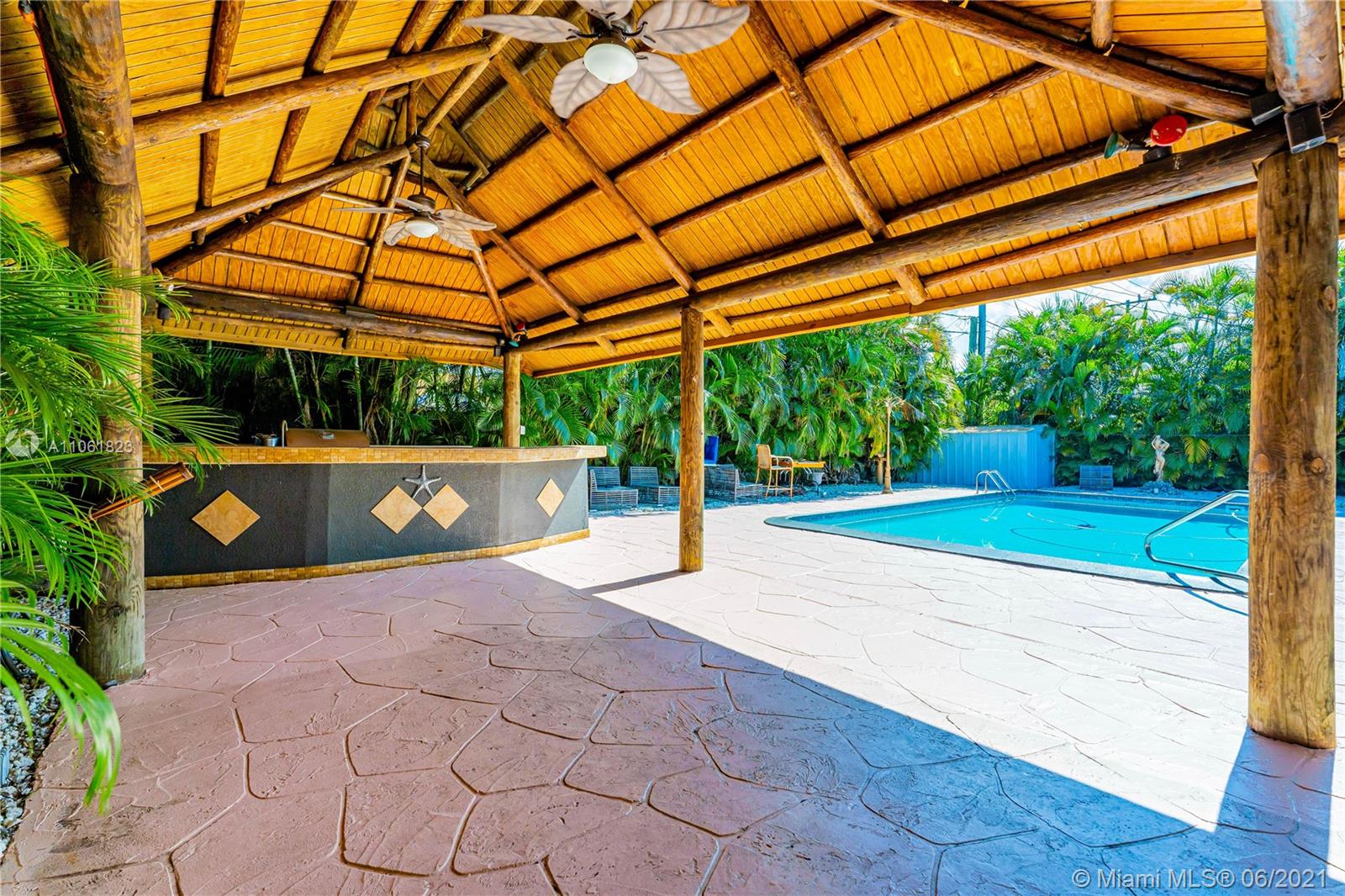 7261 Northwest 169th Street Hialeah, FL 33015 - Photo 40 of 43