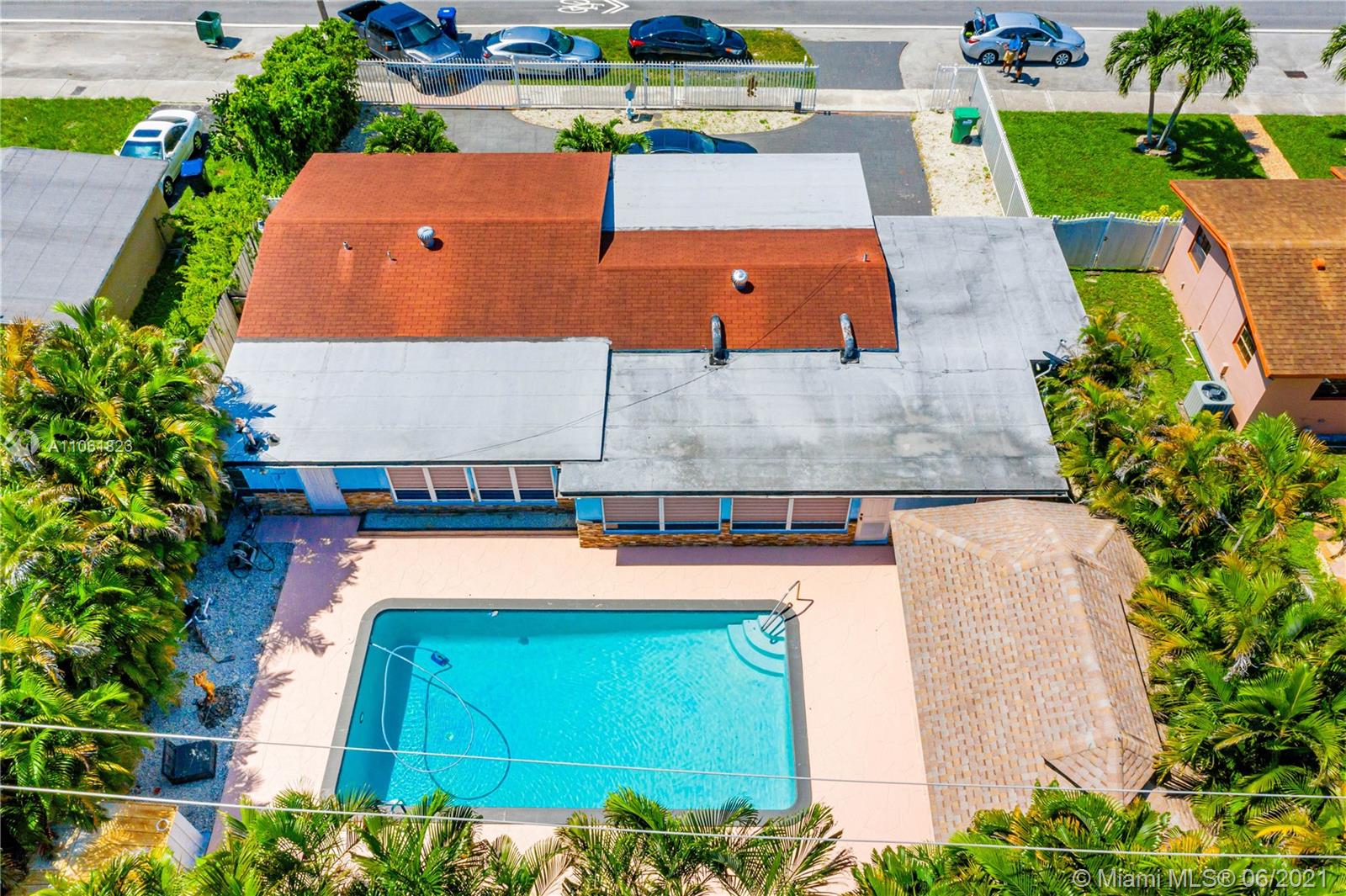7261 Northwest 169th Street Hialeah, FL 33015 - Photo 10 of 43
