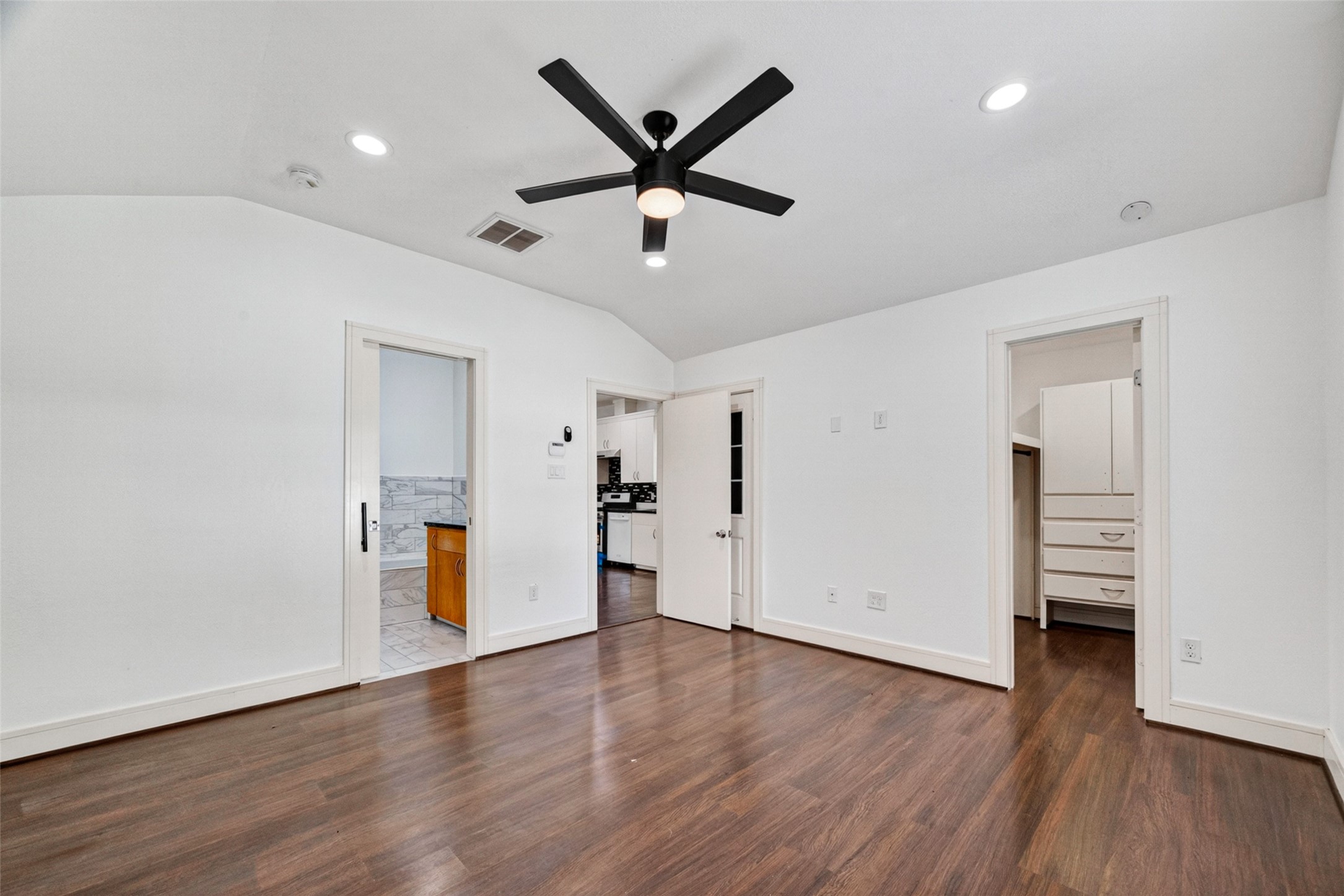 7030 Sidney Street Houston, TX 77021 - Photo 15 of 32