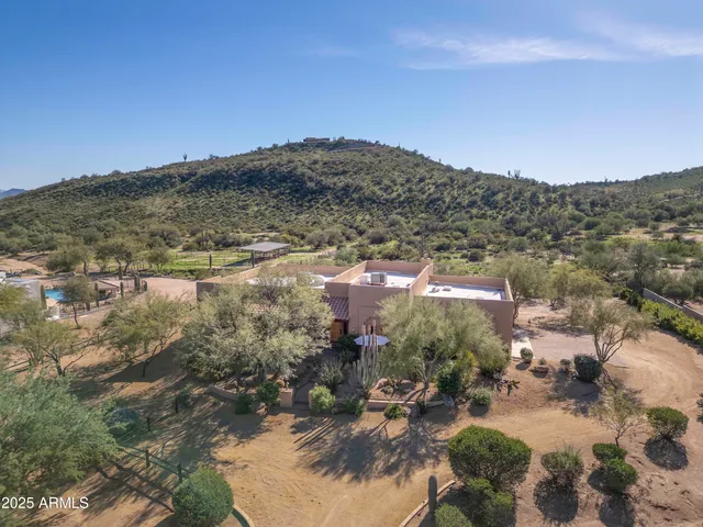 a view of a terrace with sitting area