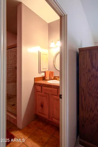 a view of a yard in front of the house