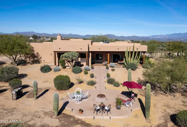 a view of roof with seating space