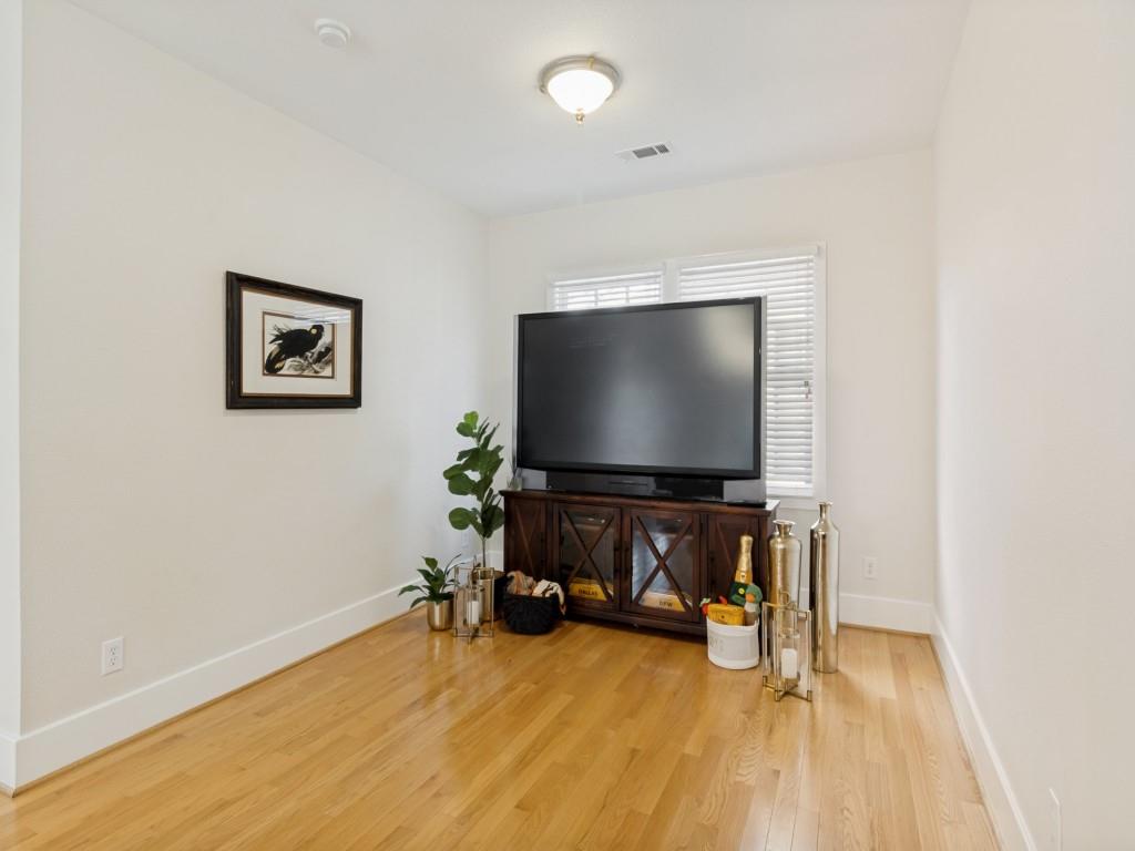 4947 Reiger Avenue Dallas, TX 75214 - Photo 18 of 35 upstairs game room