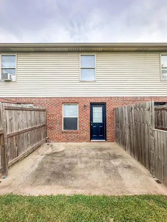 $1,050 | 108 Coyote Court, Unit 5, Clarksville, TN 37043