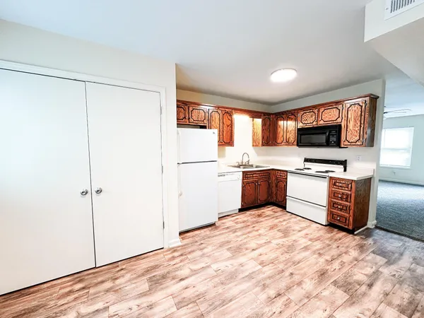 $1,050 | 108 Coyote Court, Unit 5, Clarksville, TN 37043