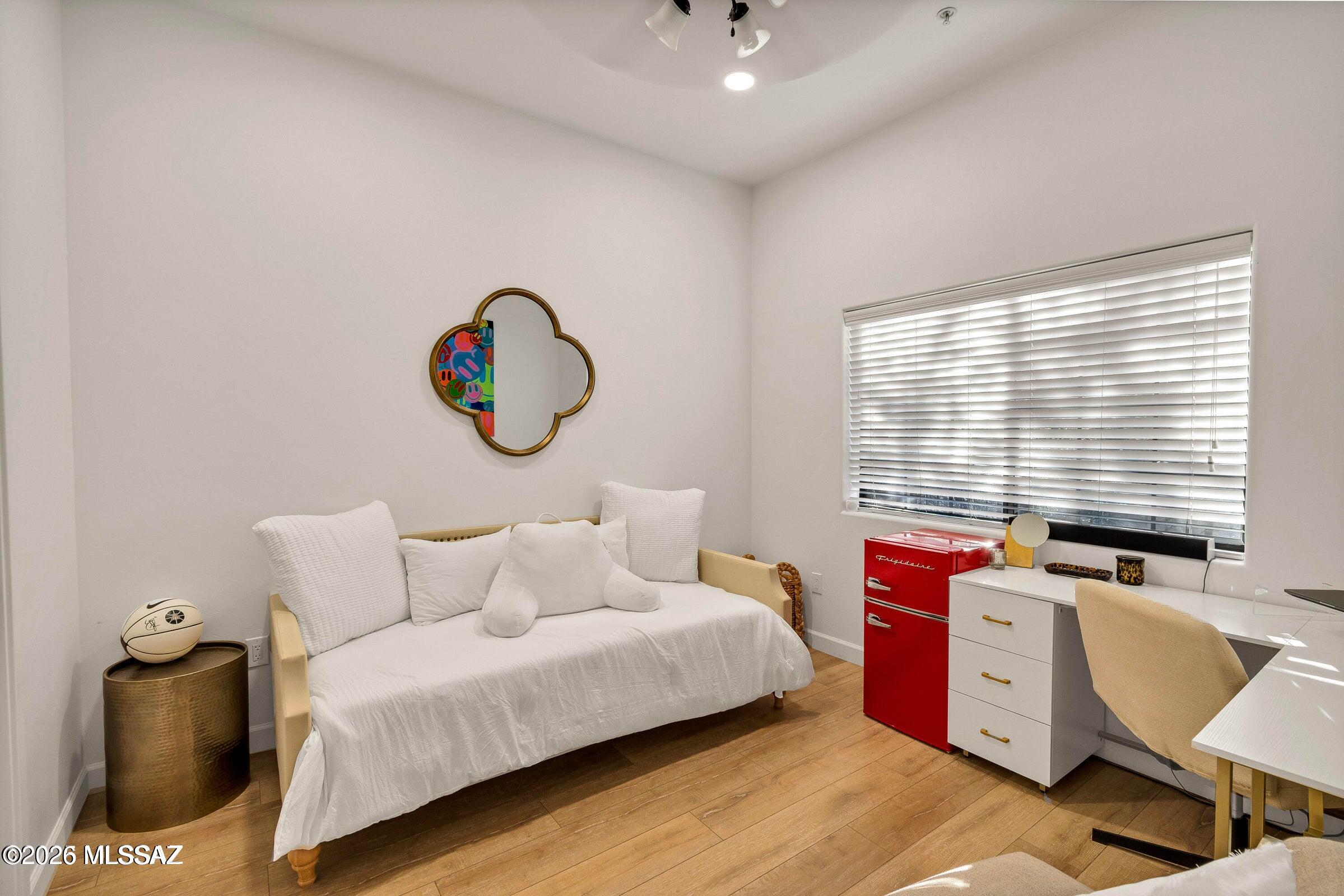 2018 East River Road, Unit 201 Tucson, AZ 85718 - Photo 14 of 22