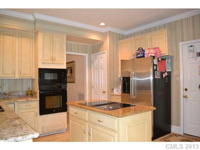 669 Portpatrick Place Fort Mill, SC 29708 - Photo 5 of 12
