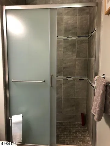 $2,400 | 151 Gregory Lane, Franklin Park, NJ 08823