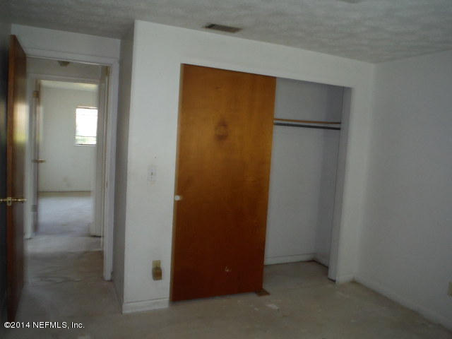 4360 Bedivere Road Jacksonville, FL 32208 - Photo 13 of 24 DSCF2577