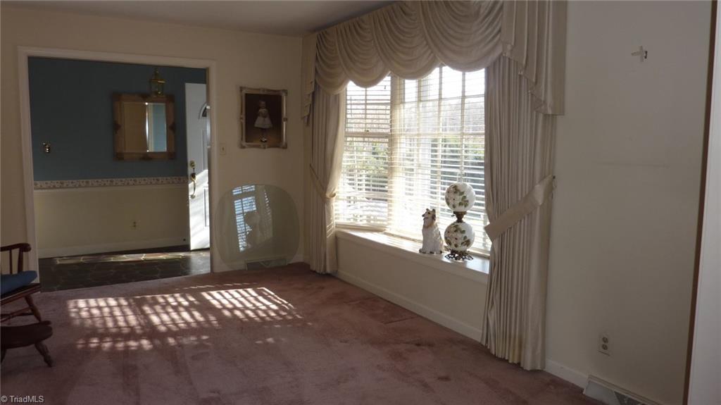 2725 Farmbrook Road Winston-Salem, NC 27103 - Photo 3 of 20 Gallery Image 3