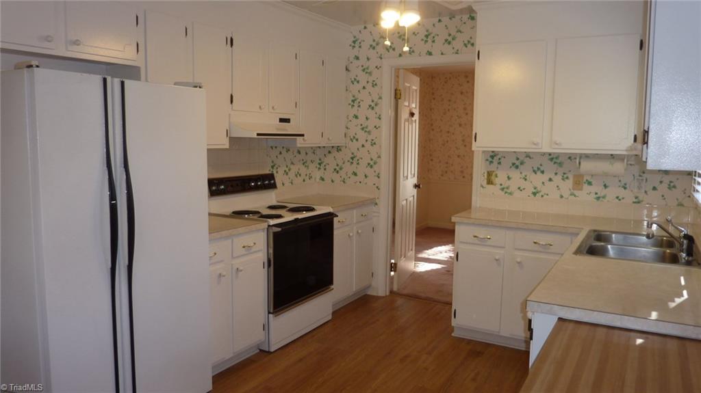 2725 Farmbrook Road Winston-Salem, NC 27103 - Photo 8 of 20 Gallery Image 8