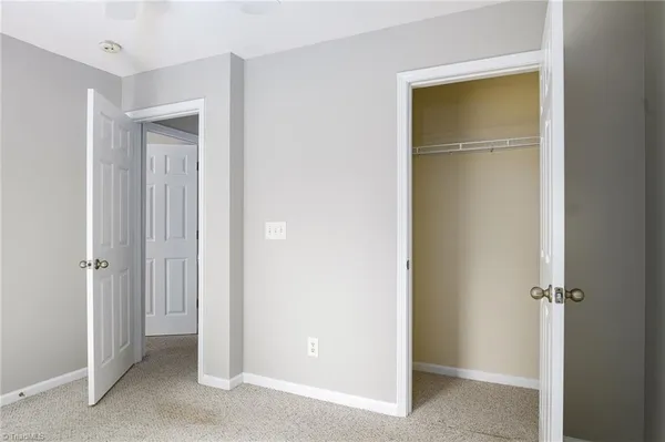$175,000 | 113 Oak Wind Drive, Unit 202, Advance, NC 27006
