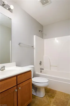 $175,000 | 113 Oak Wind Drive, Unit 202, Advance, NC 27006