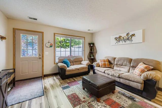 $224,900 | 1830 121st Lane Northwest, Unit 611, Coon Rapids, MN 55448