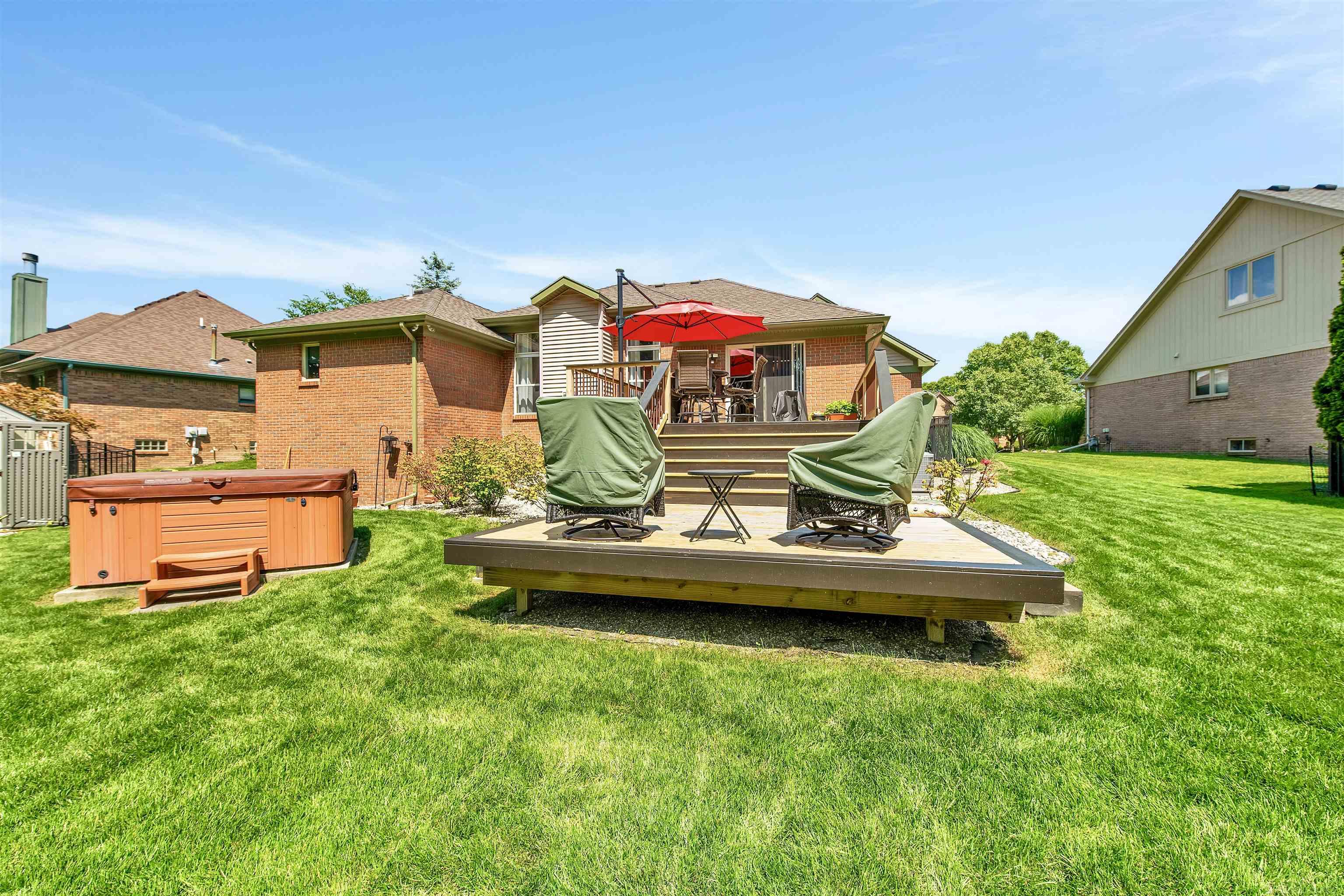 49247 Monte Road New Baltimore, MI 48047 - Photo 5 of 23 50149214-1ca732cd-3773-439f-89cb-79a73d88ff71.JPG