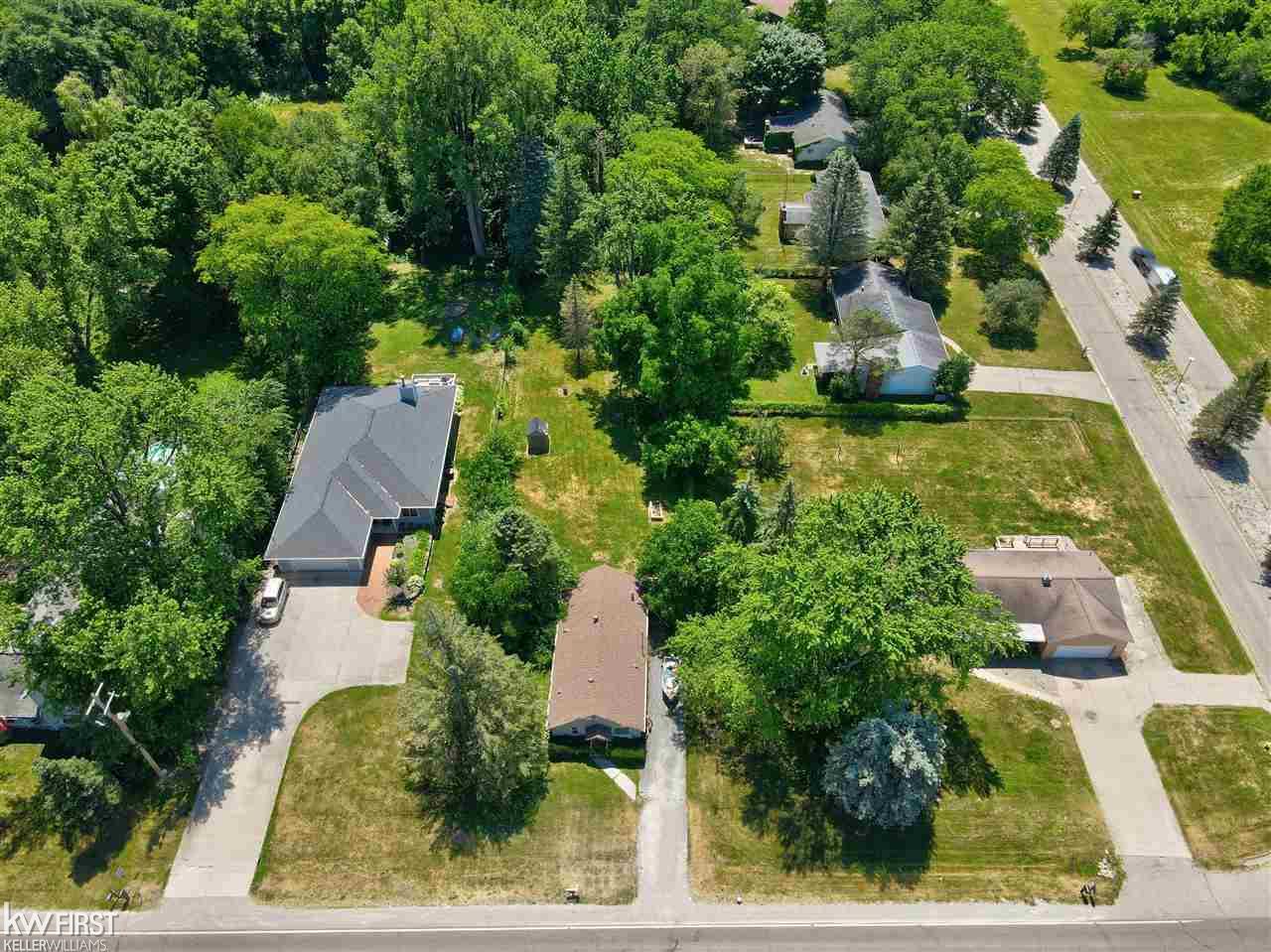 4313 Calkins Road Flint, MI 48532 - Photo 40 of 42