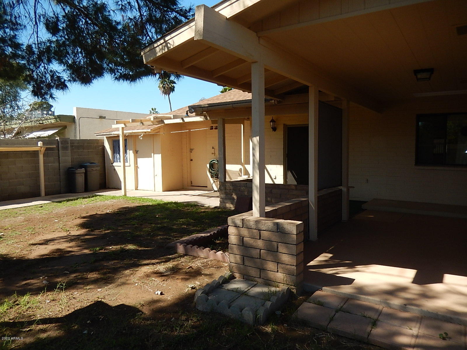 2951 East Bloomfield Road Phoenix, AZ 85032 - Photo 29 of 44 a view of a backyard of the house