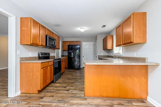 $285,000 | 2916 Judge Manly Drive, New Bern, NC 28562