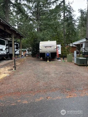 a view of a car parking space