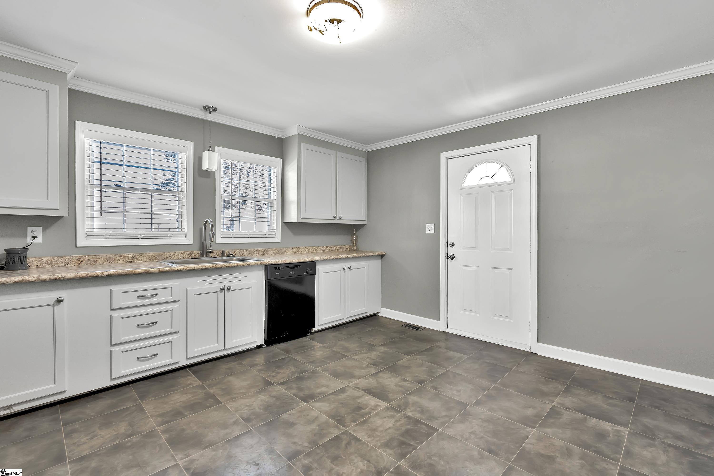 115 Maplecroft Street Liberty, SC 29657 - Photo 5 of 24 Gallery Image 5