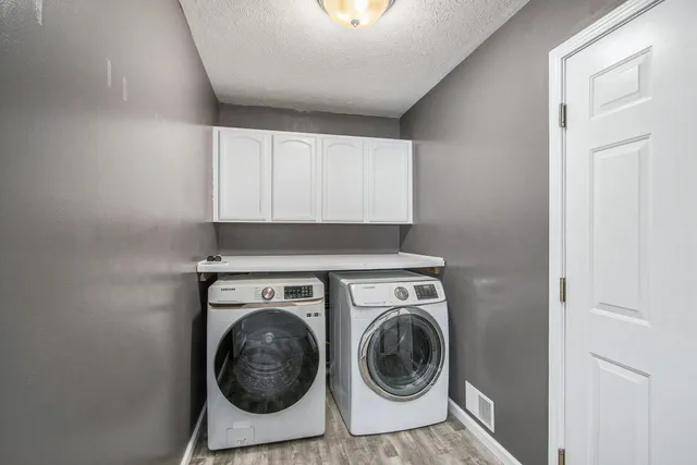 $359,900 | 6189 Clovermeadows Avenue, Scotts, MI 49088