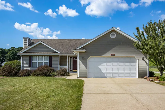 $359,900 | 6189 Clovermeadows Avenue, Scotts, MI 49088